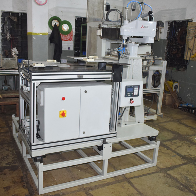 Robotic Pick and Place with Organizing Tray